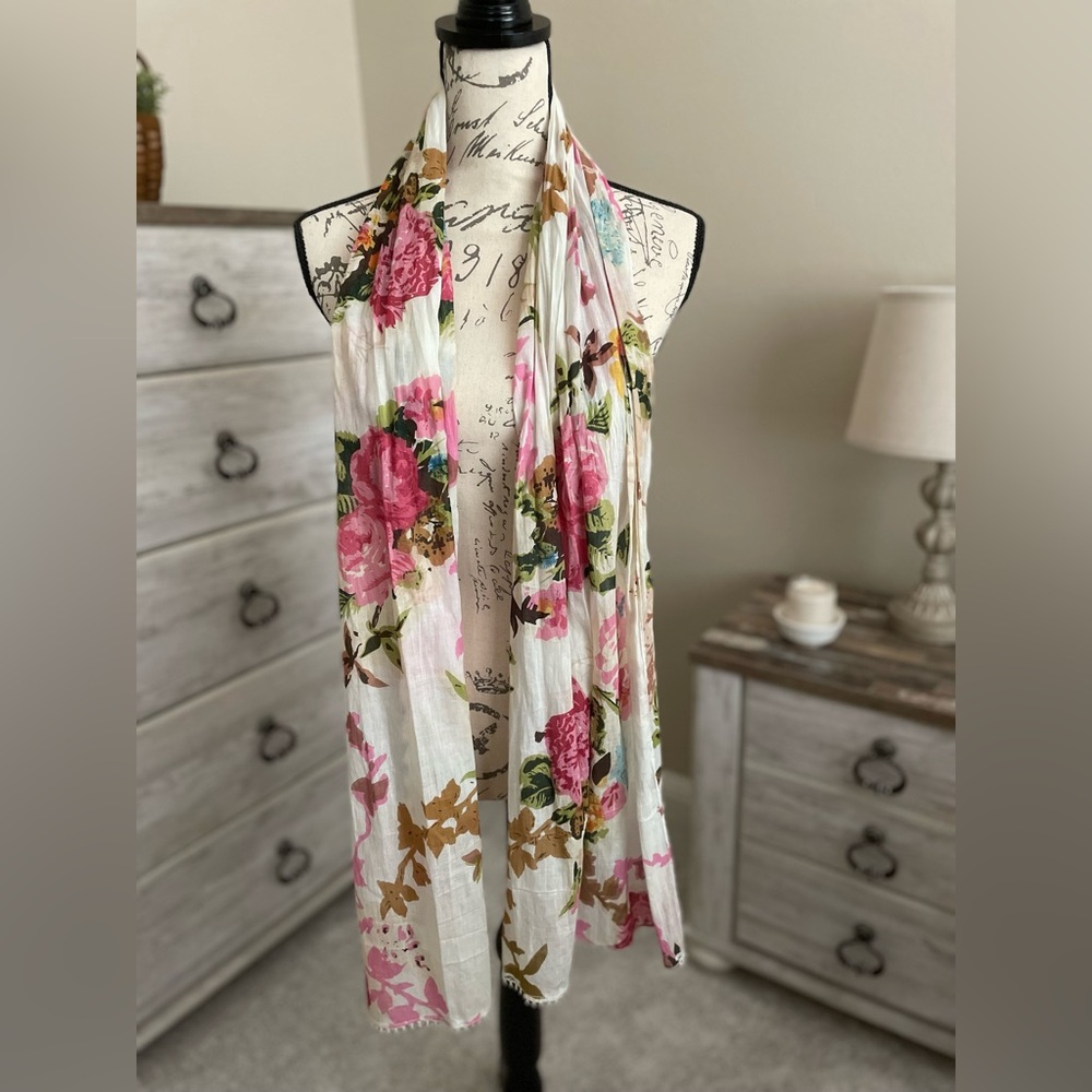 White Floral chiffon scarf